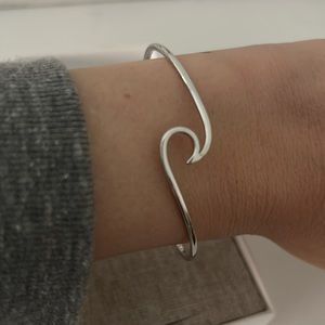 Puravida Silver Wave Cuff Bracelet